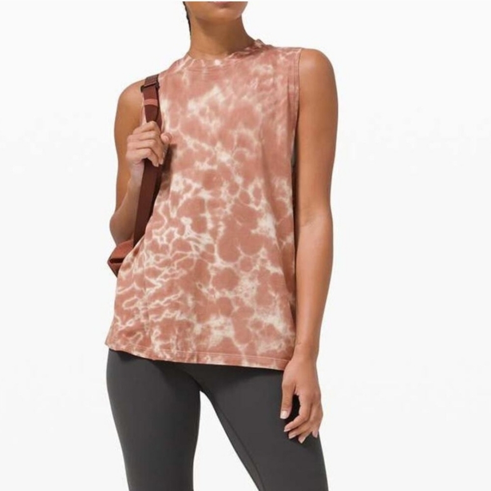 Lululemon‎ Tie Dye Musle Tank Top Size 8 - Picture 9 of 9